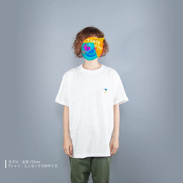 手裏剣折り紙刺しゅうTシャツモデル正面