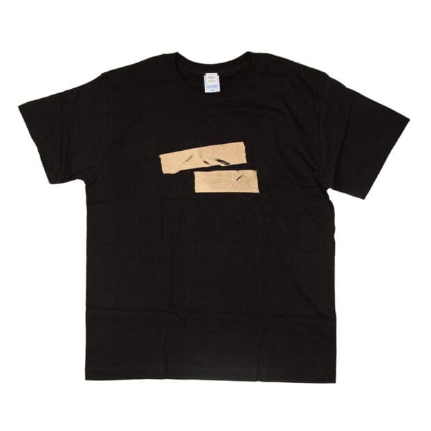 ガムテープ Tシャツ